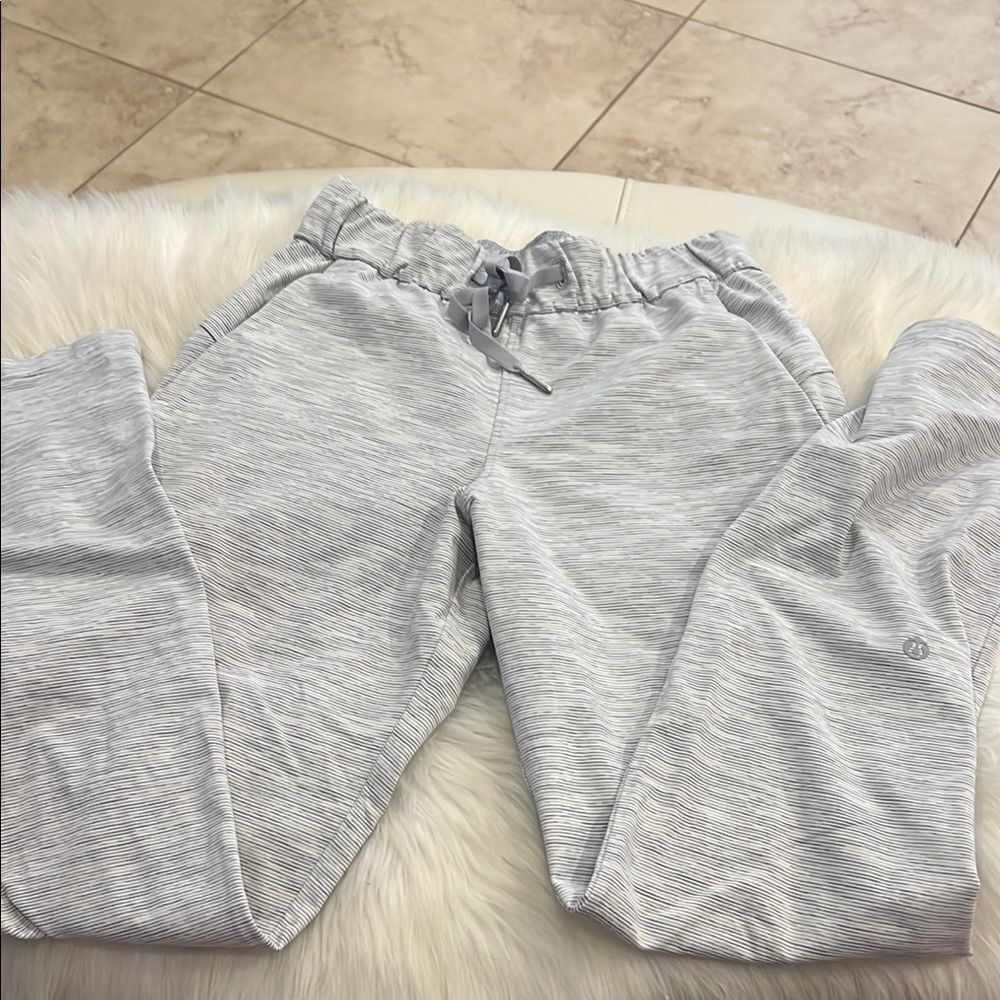 Lululemon Athletica Gray Joggers with Elastic Waistband and Tapered Ankles